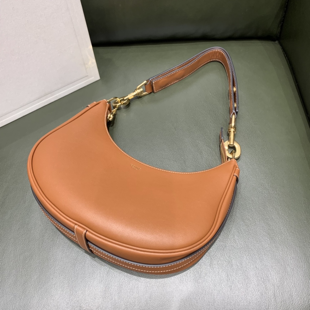 Celine AVA STRAP 腋下包 196923焦糖色
