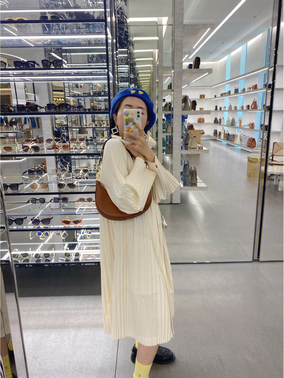 Celine AVA STRAP 腋下包 196923焦糖色