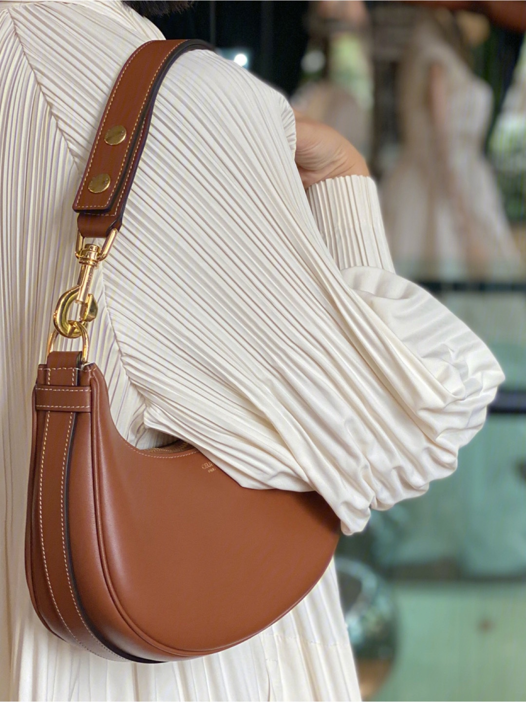 Celine AVA STRAP 腋下包 196923焦糖色