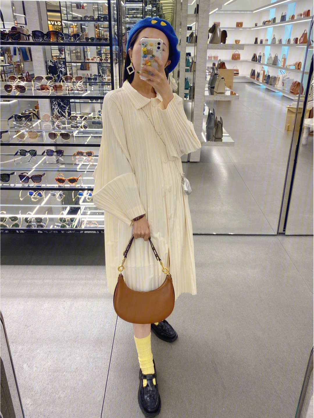 Celine AVA STRAP 腋下包 196923焦糖色