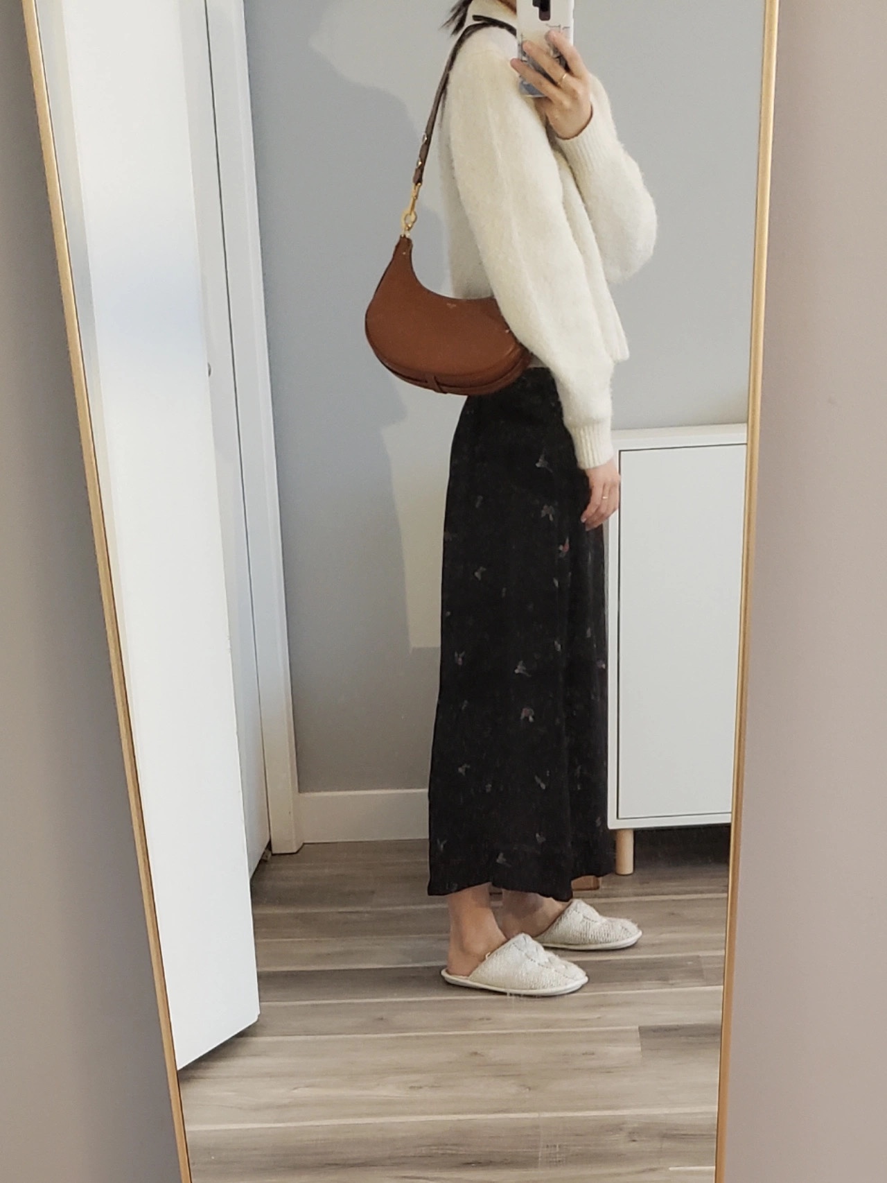 Celine AVA STRAP 腋下包 196923焦糖色