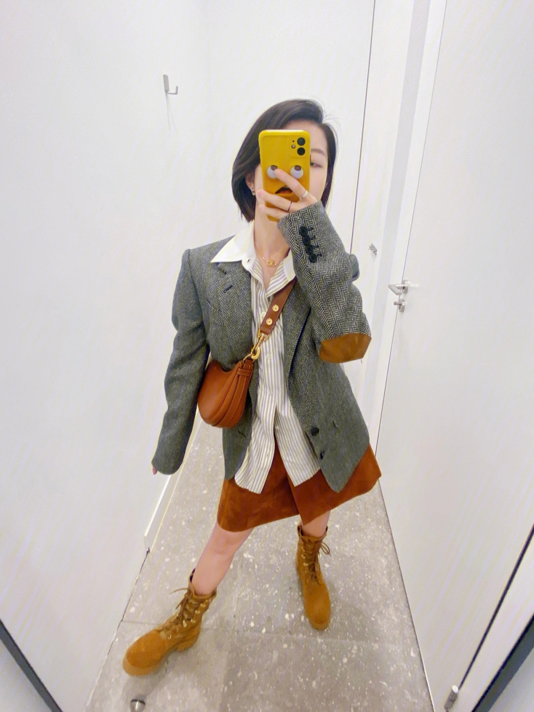 Celine AVA STRAP 腋下包 196923焦糖色