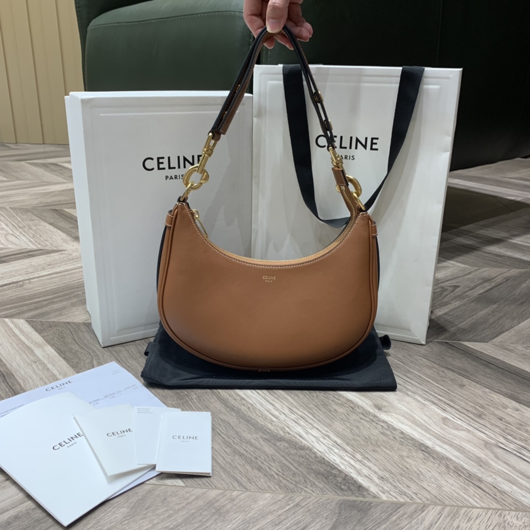 Celine AVA STRAP 腋下包 196923焦糖色