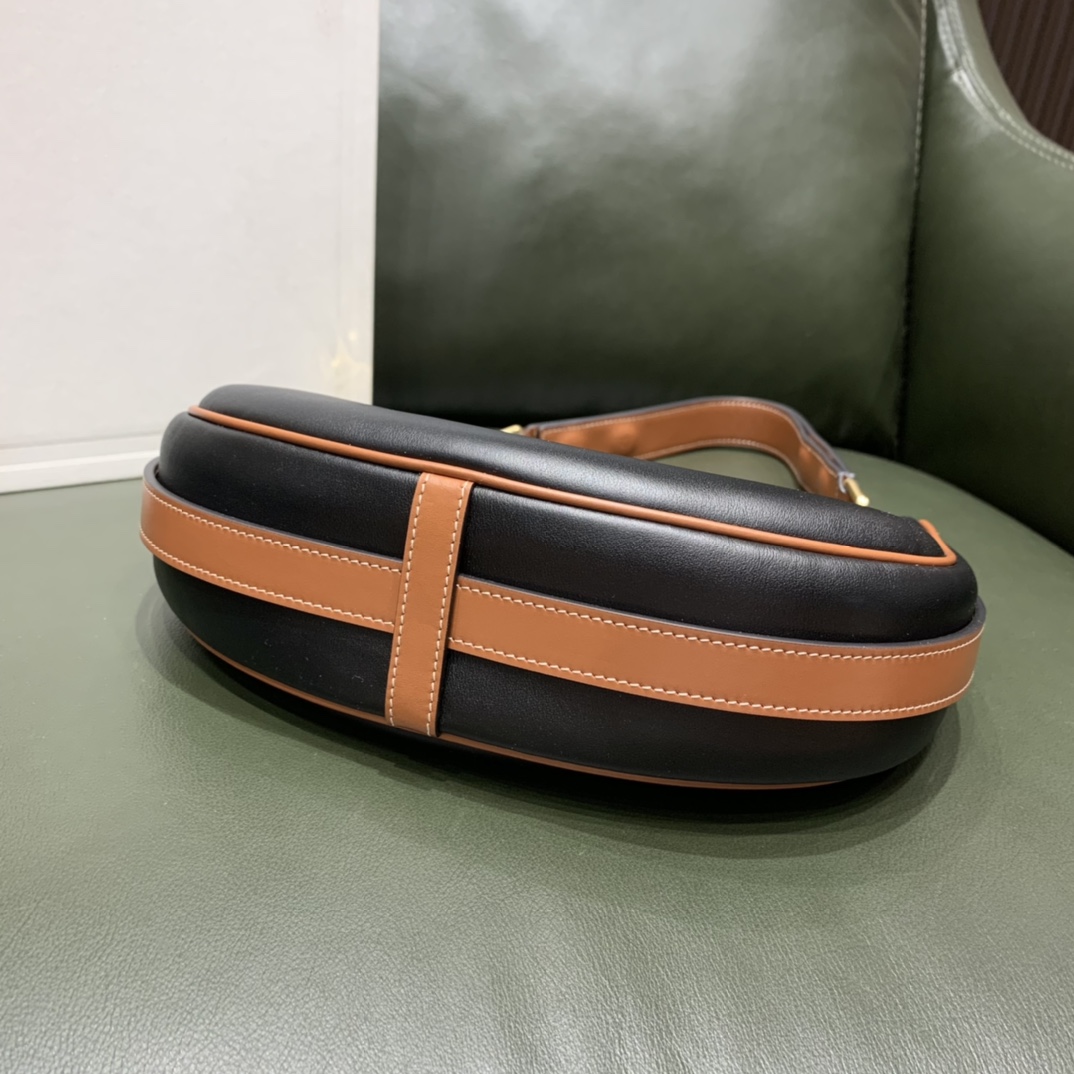 Celine AVA STRAP 腋下包 196923黑色
