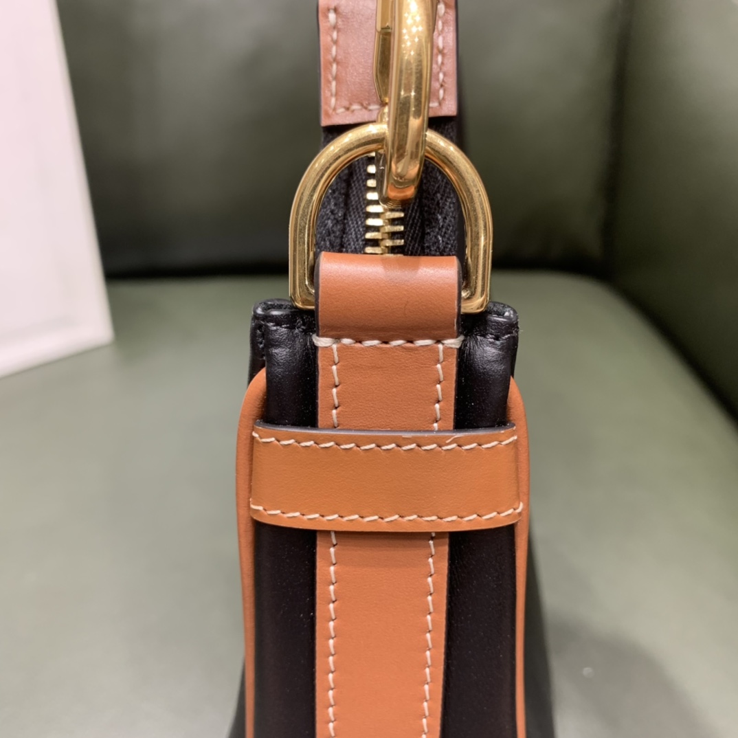 Celine AVA STRAP 腋下包 196923黑色