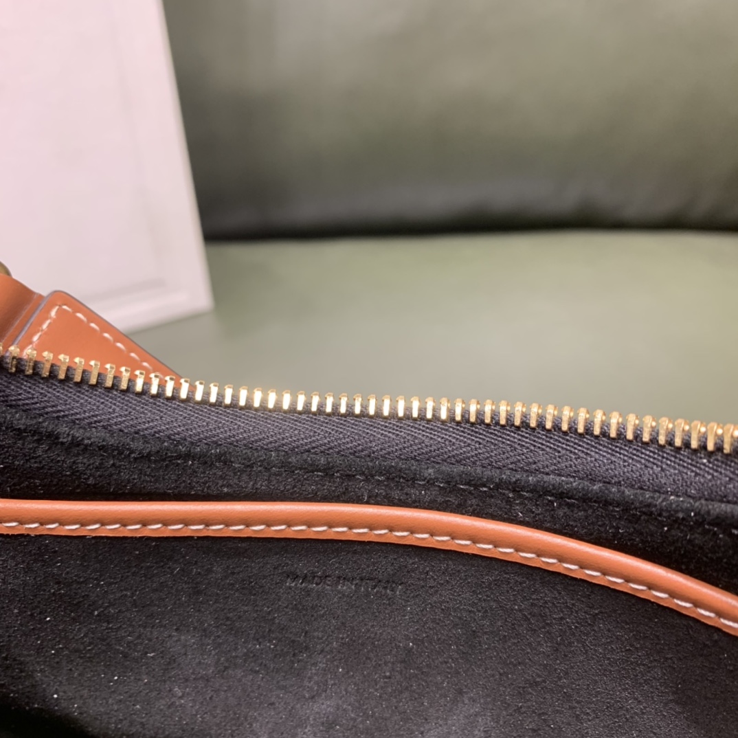 Celine AVA STRAP 腋下包 196923黑色