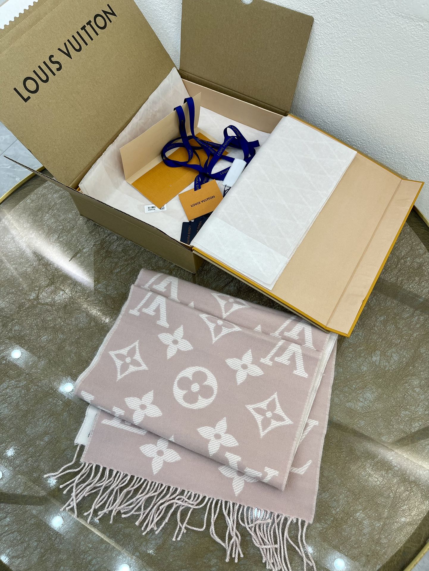 LV路易威登SIMPLY LV 羊毛长巾m76964 m76966