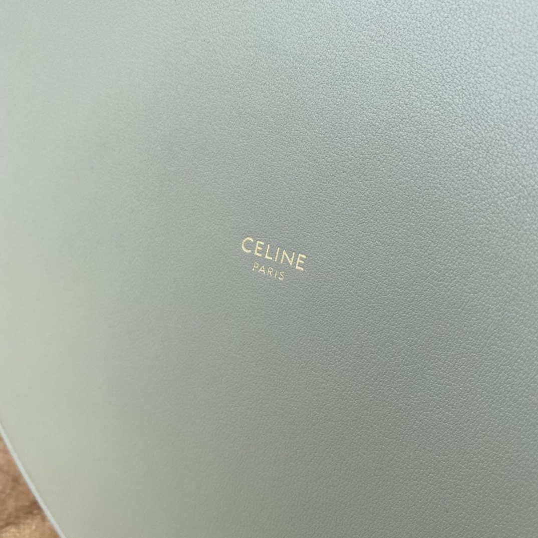 1860 BUCKET 16シリーズ水桶包 - 柔らかな牛皮製、実用的でスタイリッシュ