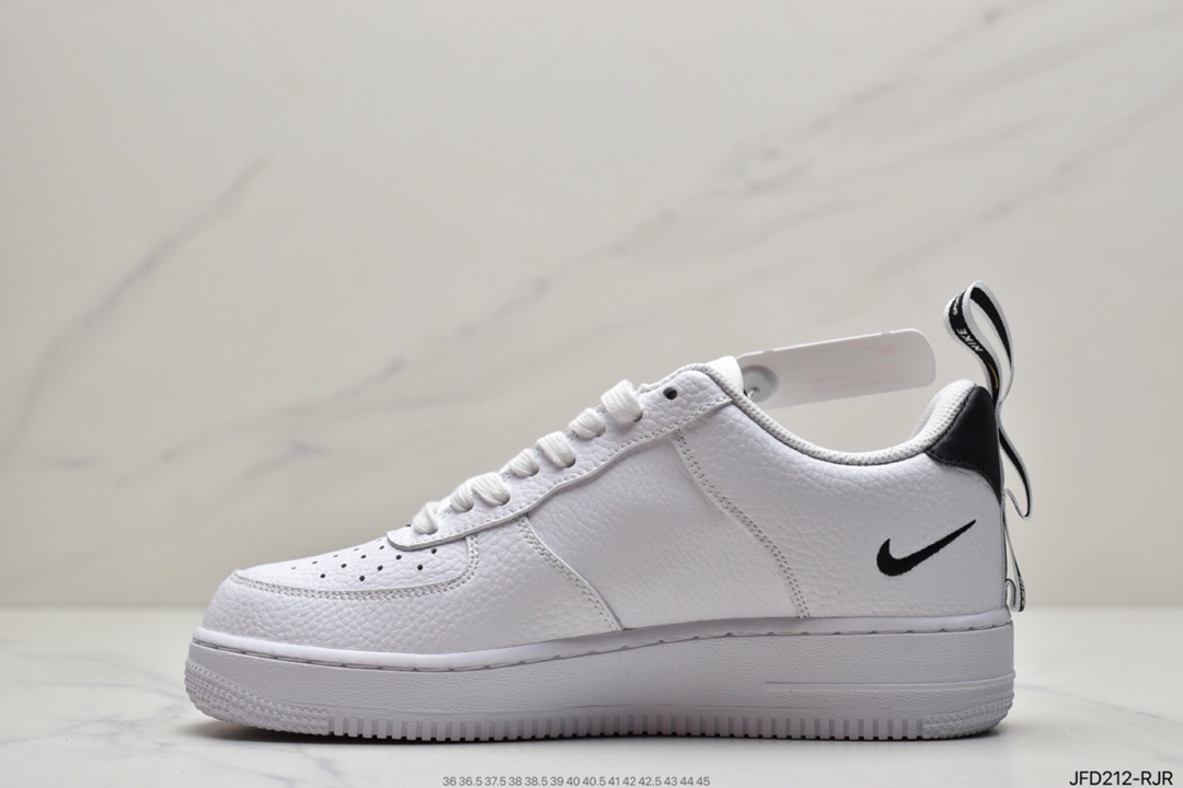 170  耐克/Nike Air Force 1 ′07 Low Premium ”White/Black”   空军一号经典 AJ7747-100