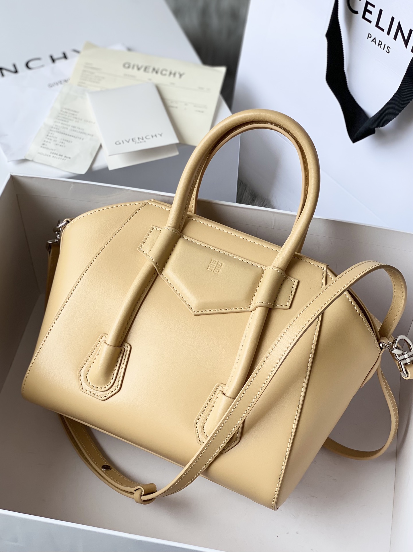 Luxury Single Payment: Antignoa Bag from Givence, France - 图片 2