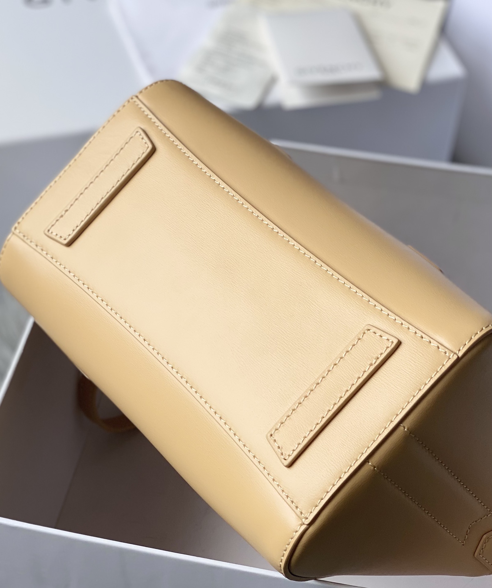 Luxury Single Payment: Antignoa Bag from Givence, France - 图片 4