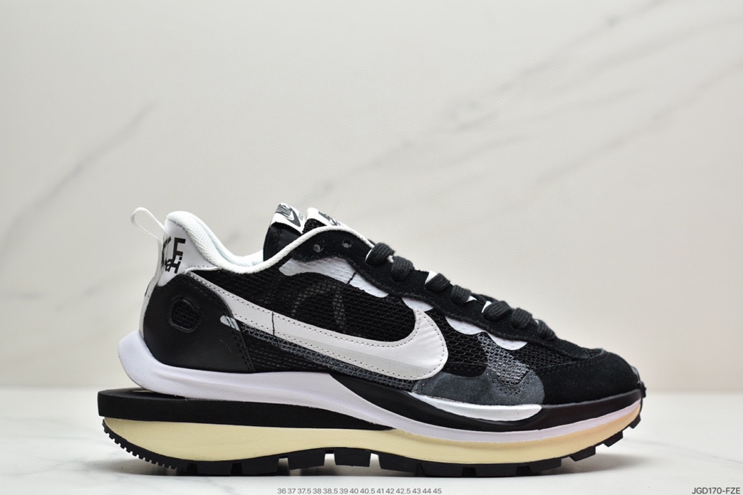 180 Sacai X NIKe regasus vaporrly SP 华夫三代3.0走秀