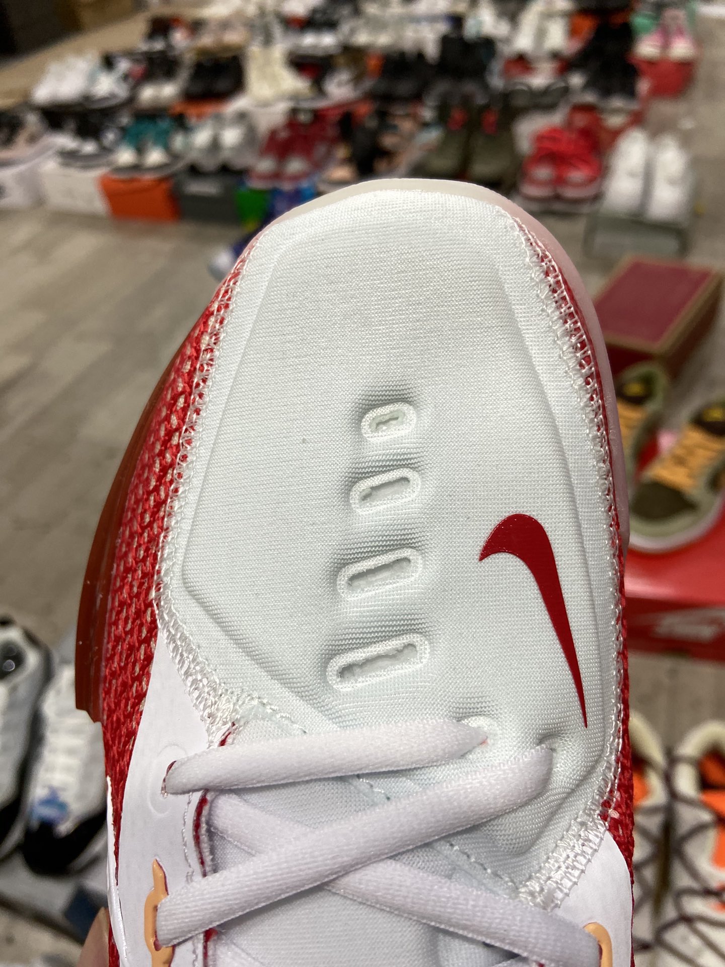 240 耐克Nike Air Zoom G.T.Cut男女篮球鞋 Greater Than”意为“超越”CZ0176-100