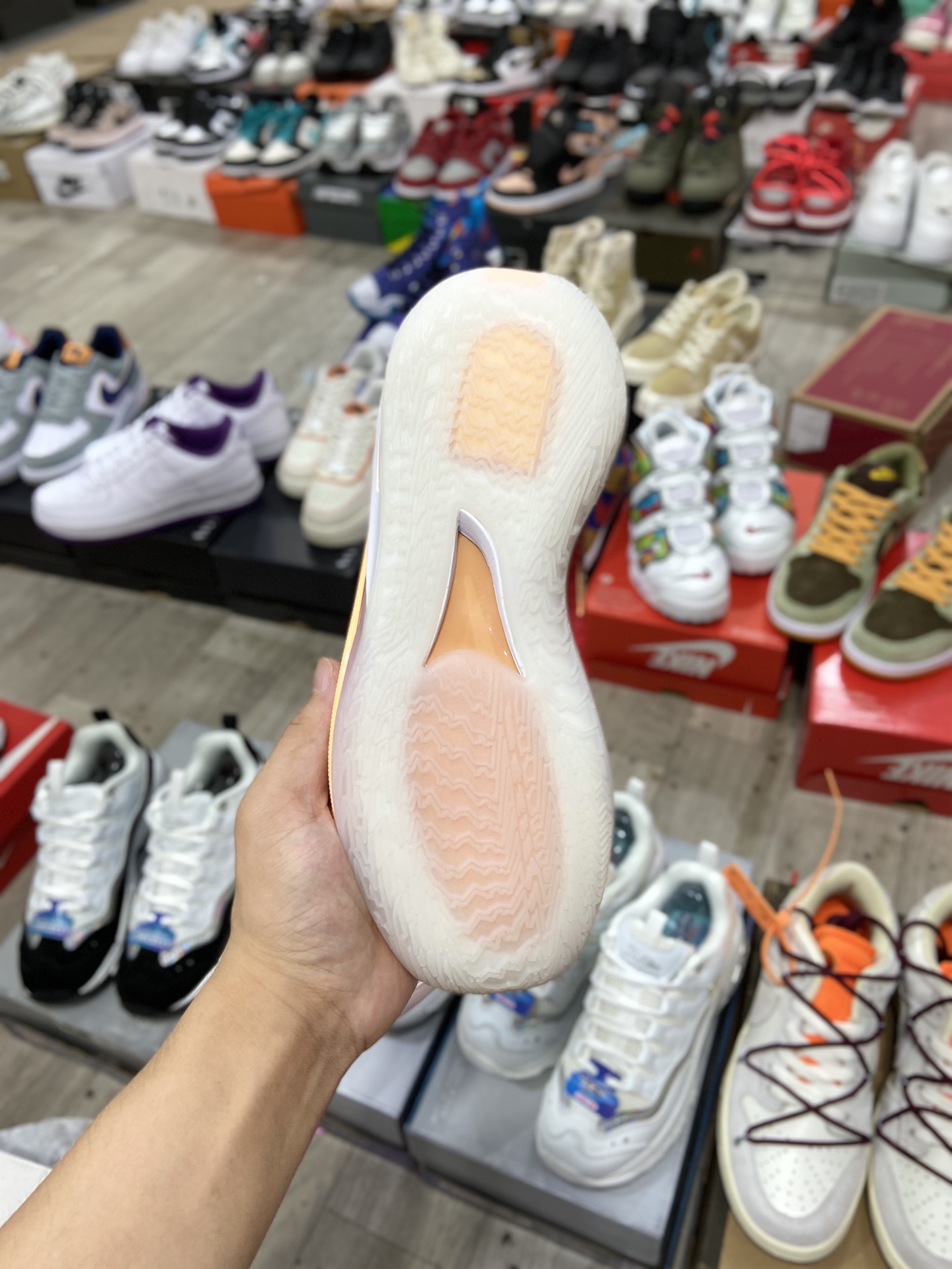 240 耐克Nike Air Zoom G.T.Cut男女篮球鞋 Greater Than”意为“超越”CZ0176-100