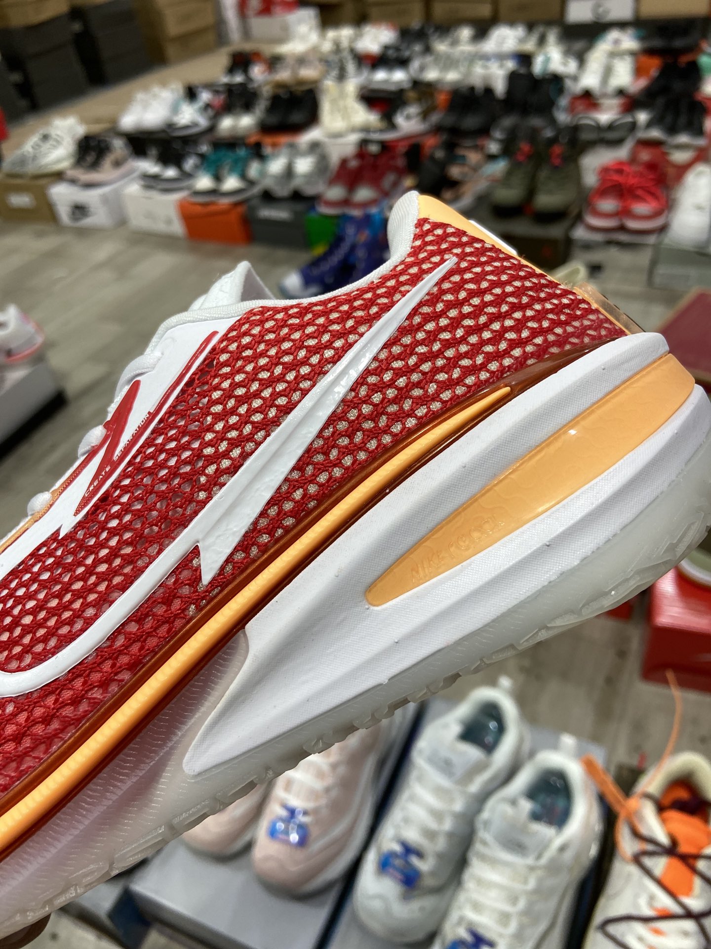 240 耐克Nike Air Zoom G.T.Cut男女篮球鞋 Greater Than”意为“超越”CZ0176-100