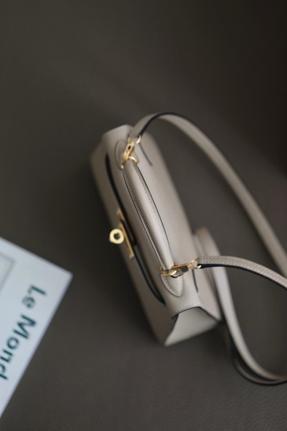 Hermes Kelly Store Handbags Crossbody & Shoulder Bags Calfskin Cowhide Epsom Mini