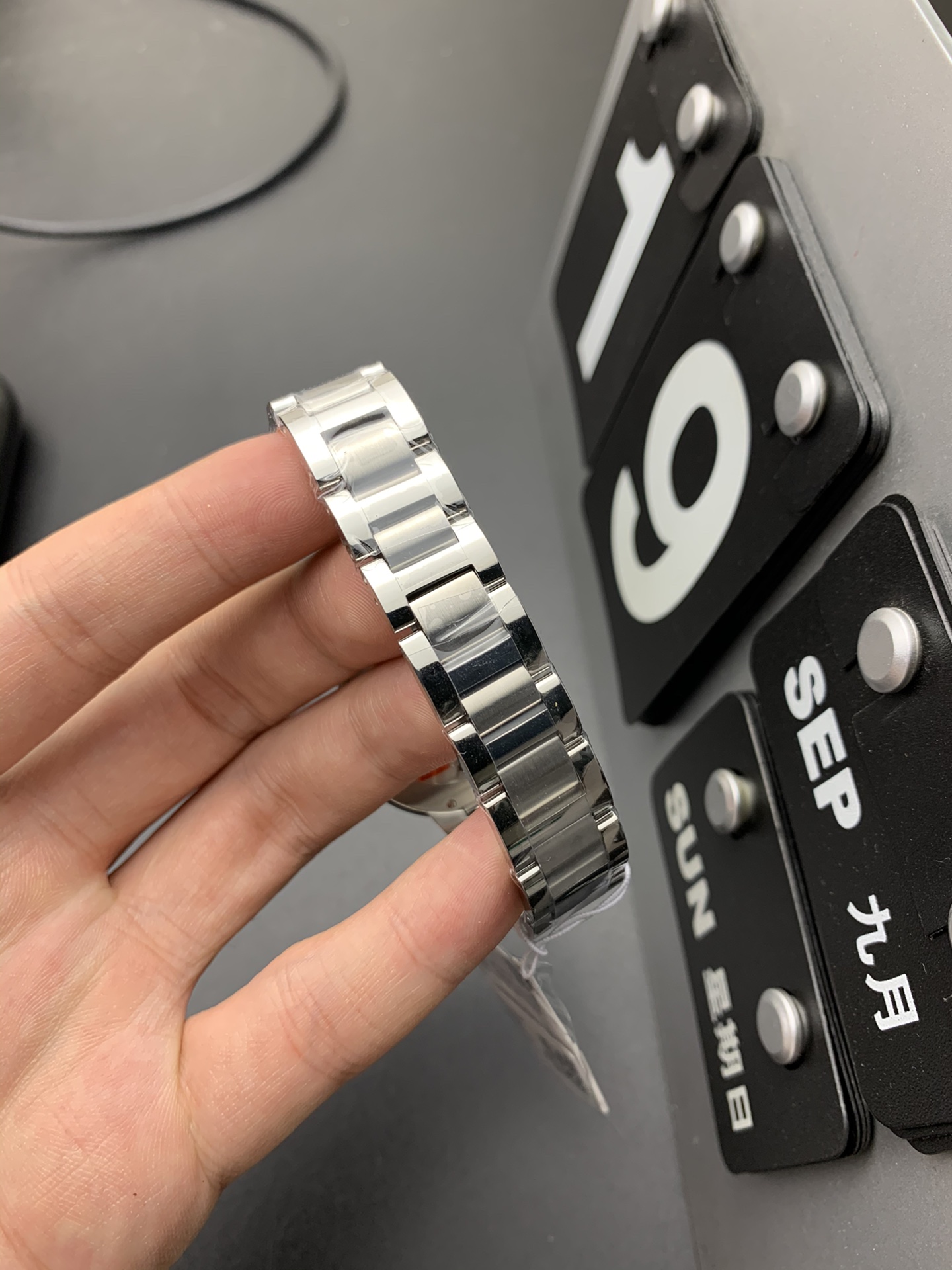 Cartier V6 33石英钻气球