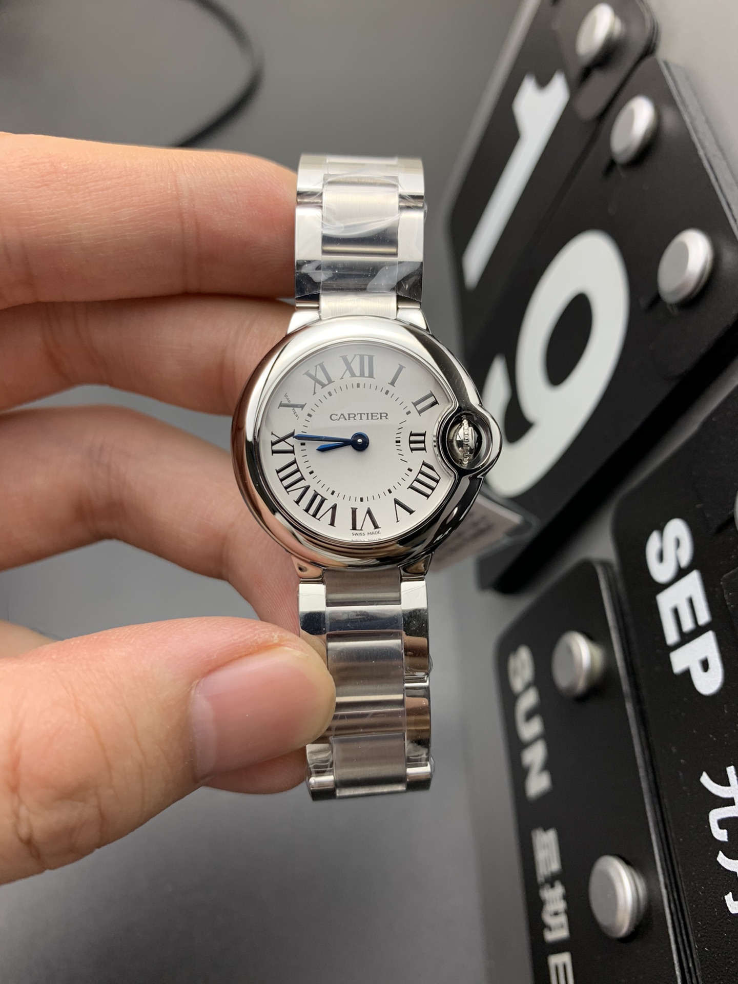 Cartier V6 28气球