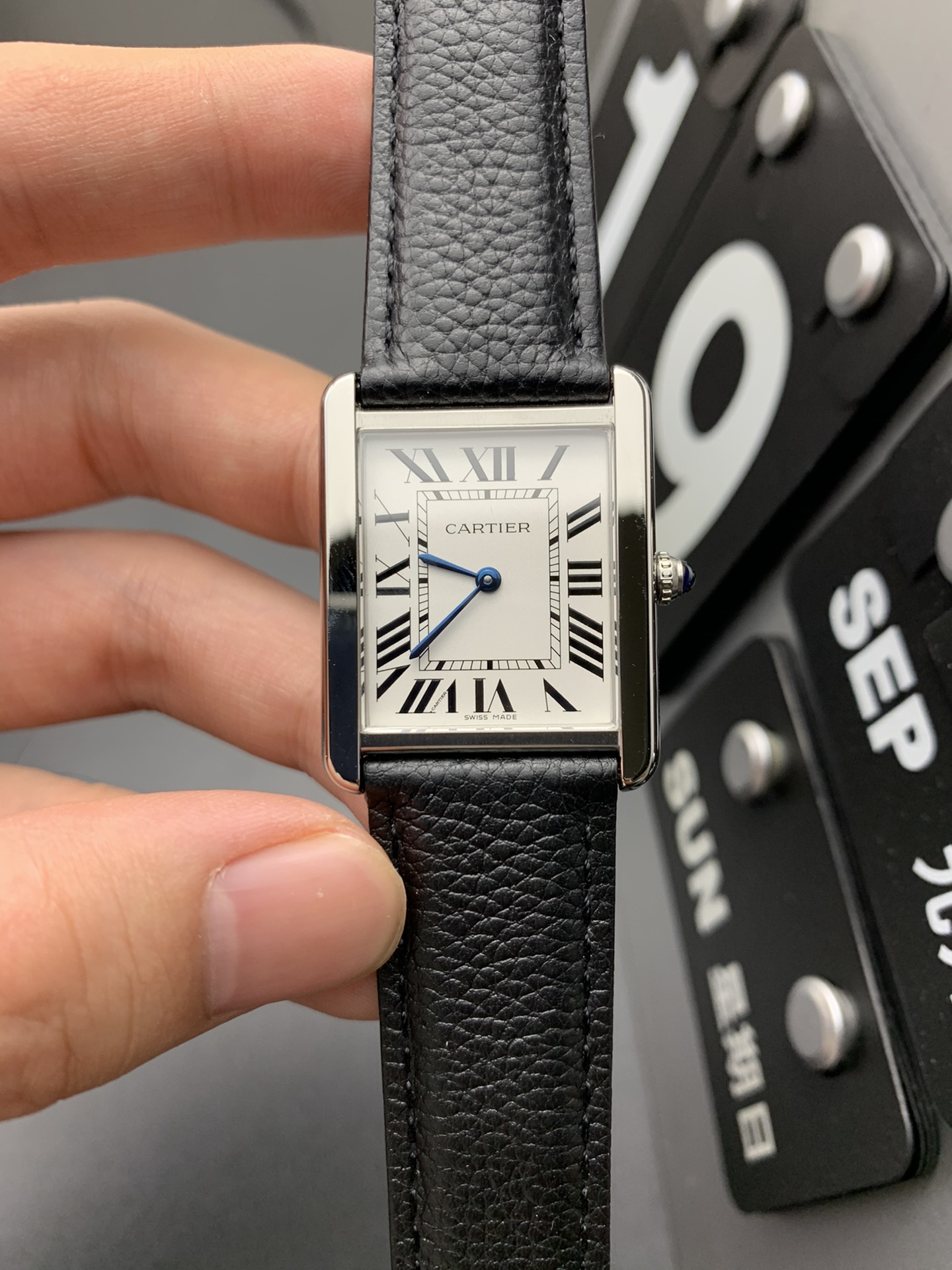 Cartier K11 石英坦克