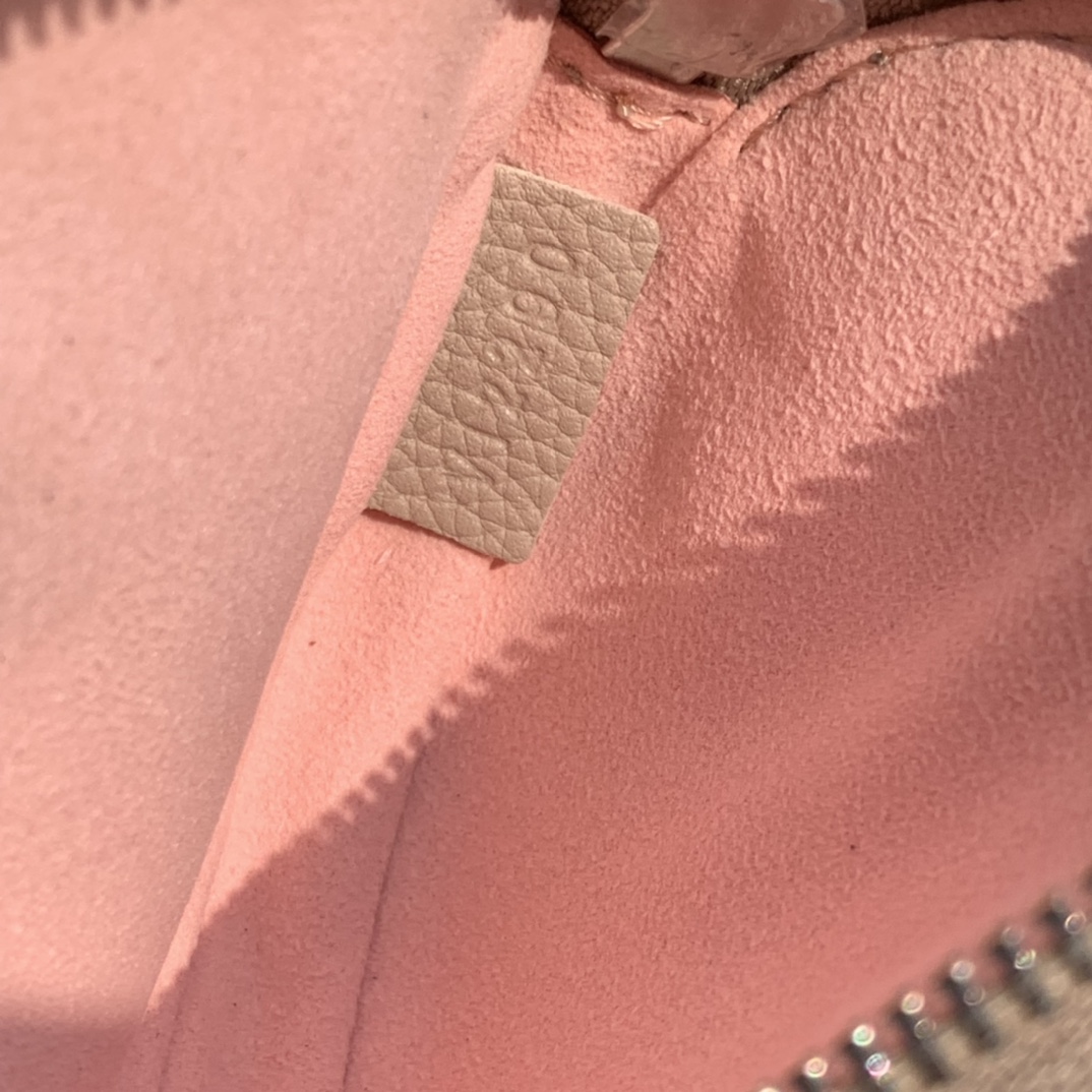 🌼 m57070尺寸19 x 22 x 14 cm灰紫色 “王炸”殿神级的颜值，对于拥有神仙颜值这款水桶