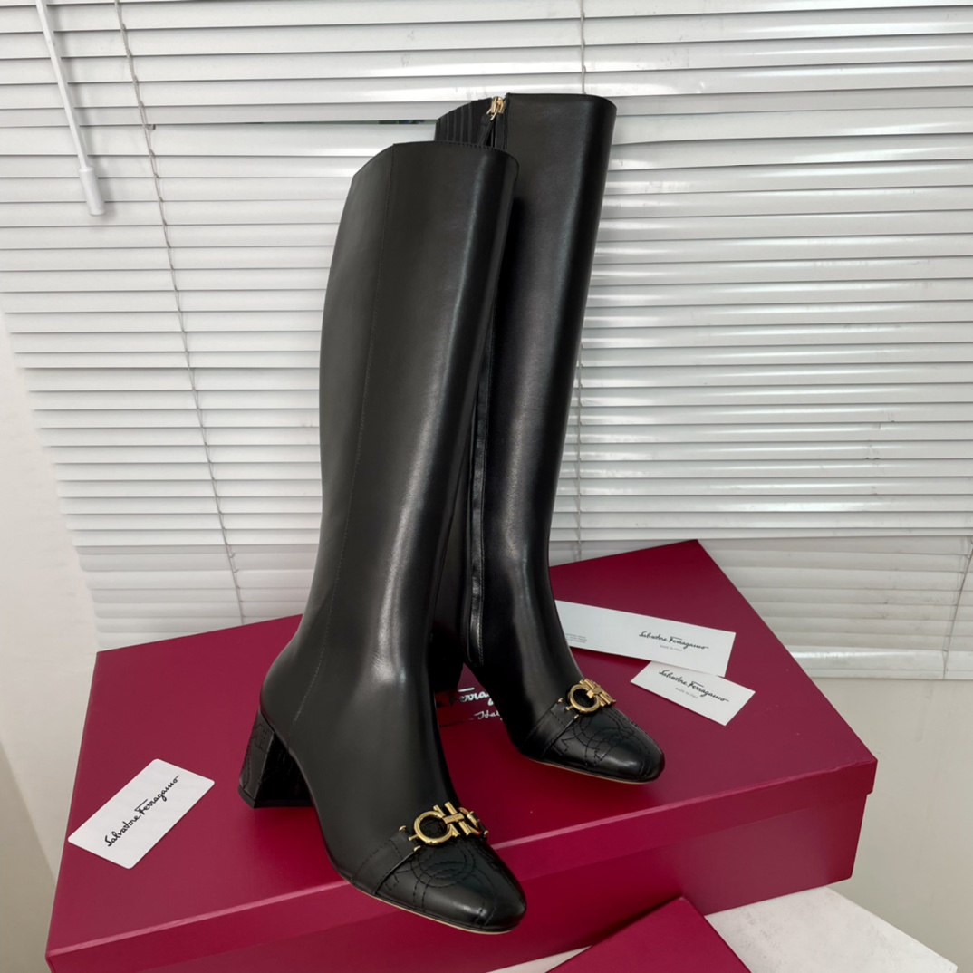 Salvatore Ferragamo Feragramu’s Design: Fire Burst Boots with Embroidered Heels - 图片 4