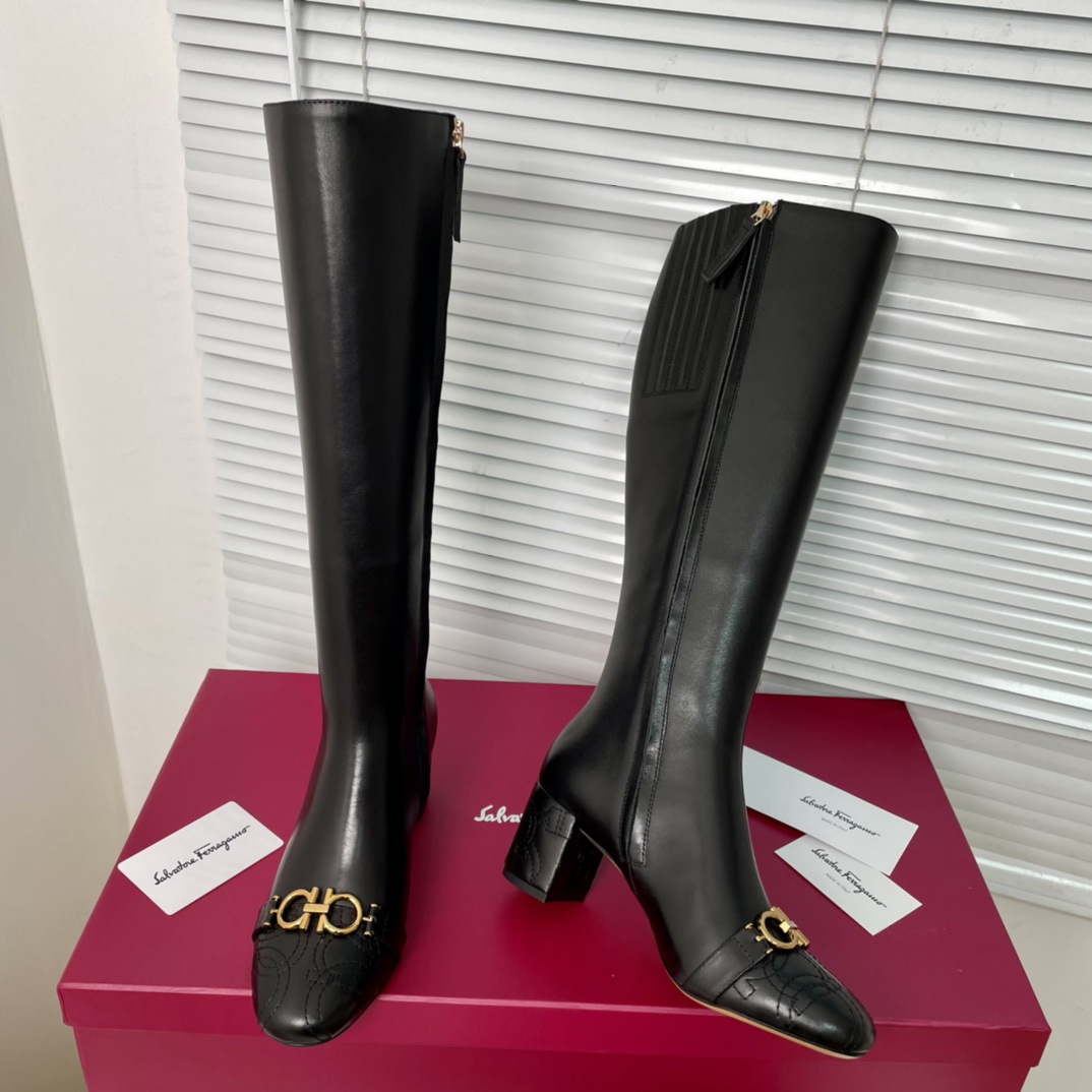 Salvatore Ferragamo Feragramu’s Design: Fire Burst Boots with Embroidered Heels - 图片 5