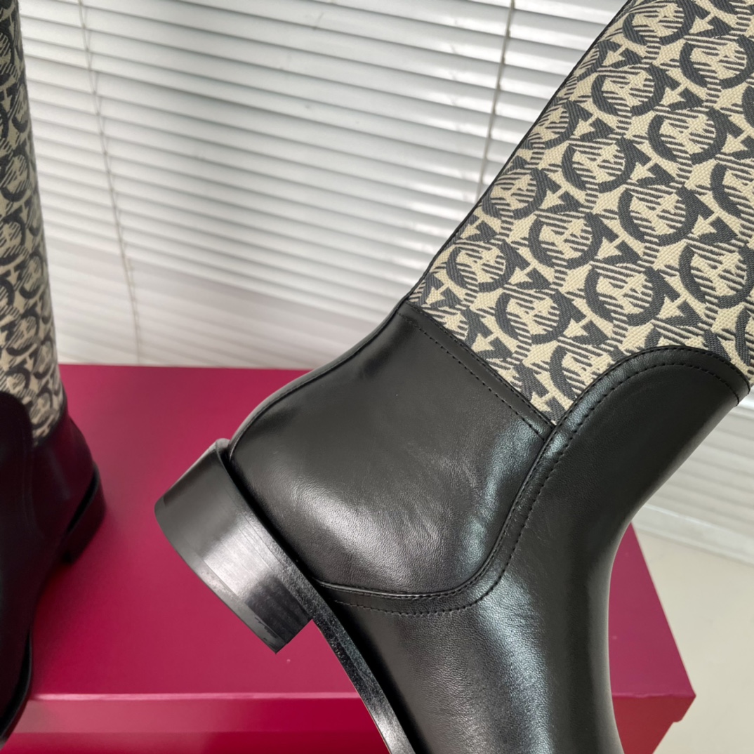 Salvatore Ferragamo Gancini Boots: Design, Materials, and Features - 图片 9