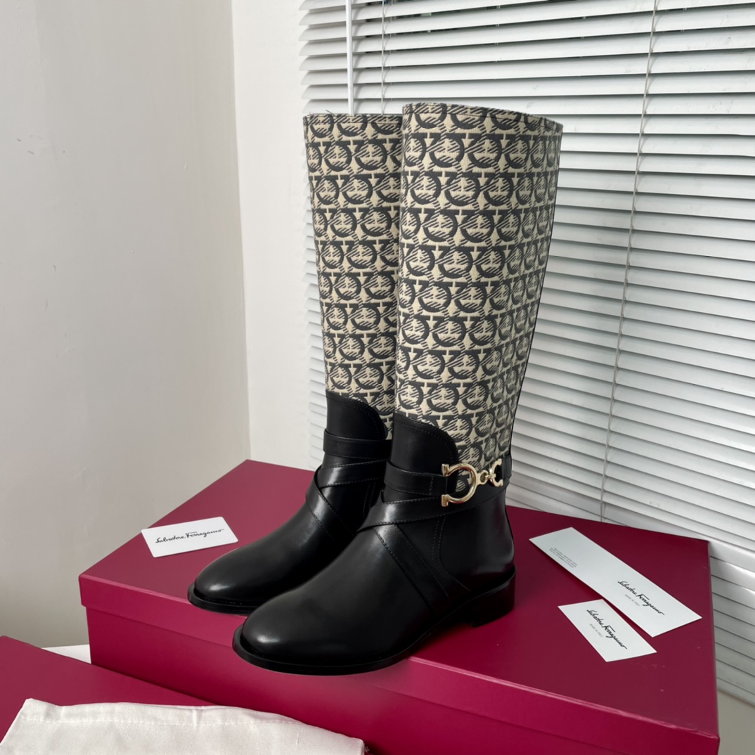 Salvatore Ferragamo Gancini Boots: Design, Materials, and Features - 图片 2