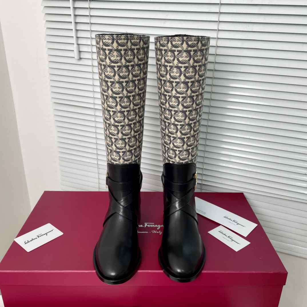 Salvatore Ferragamo Gancini Boots: Design, Materials, and Features - 图片 5