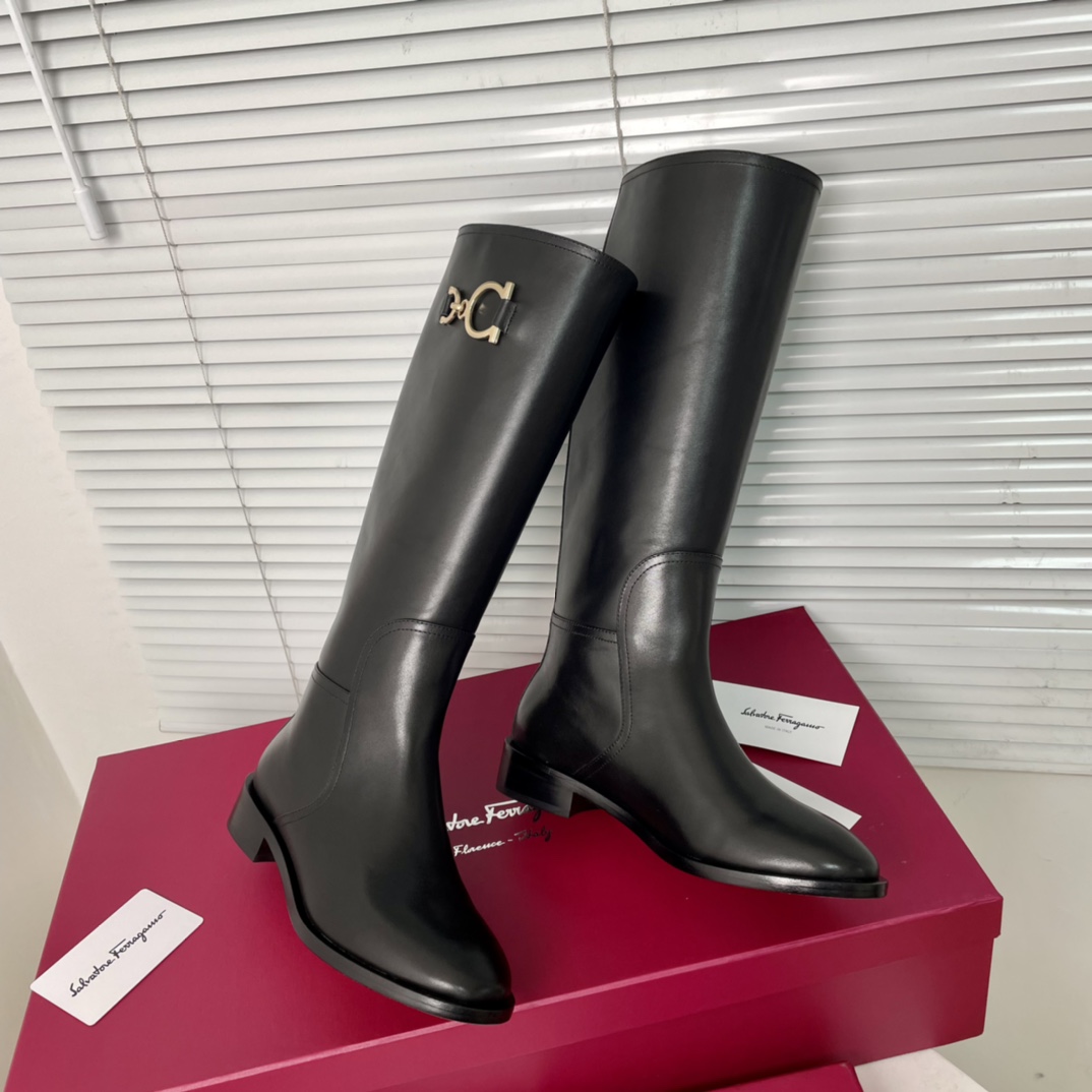 Salvatore Ferragamo Philague Gancini Boots: Design, Materials, and Features - 图片 3