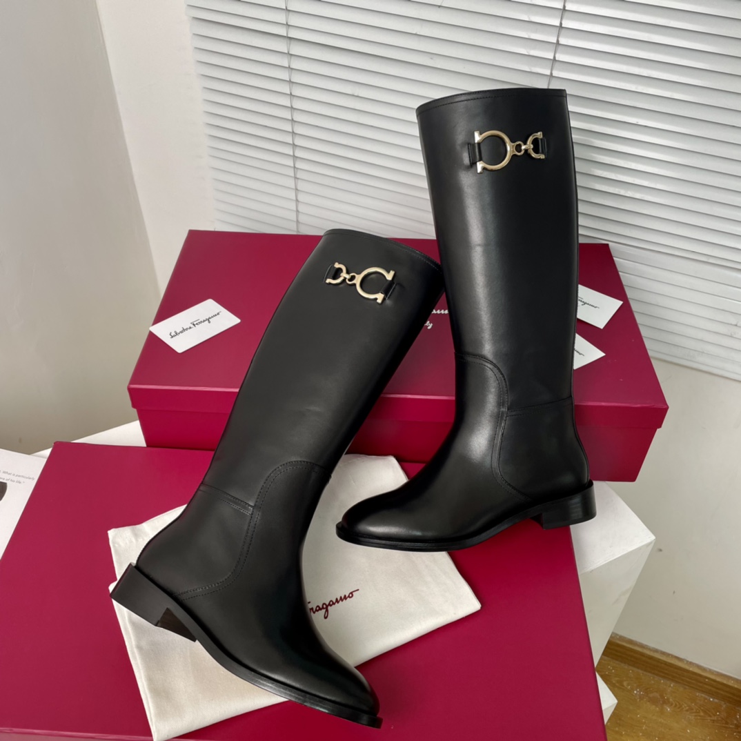 Salvatore Ferragamo Philague Gancini Boots: Design, Materials, and Features - 图片 4