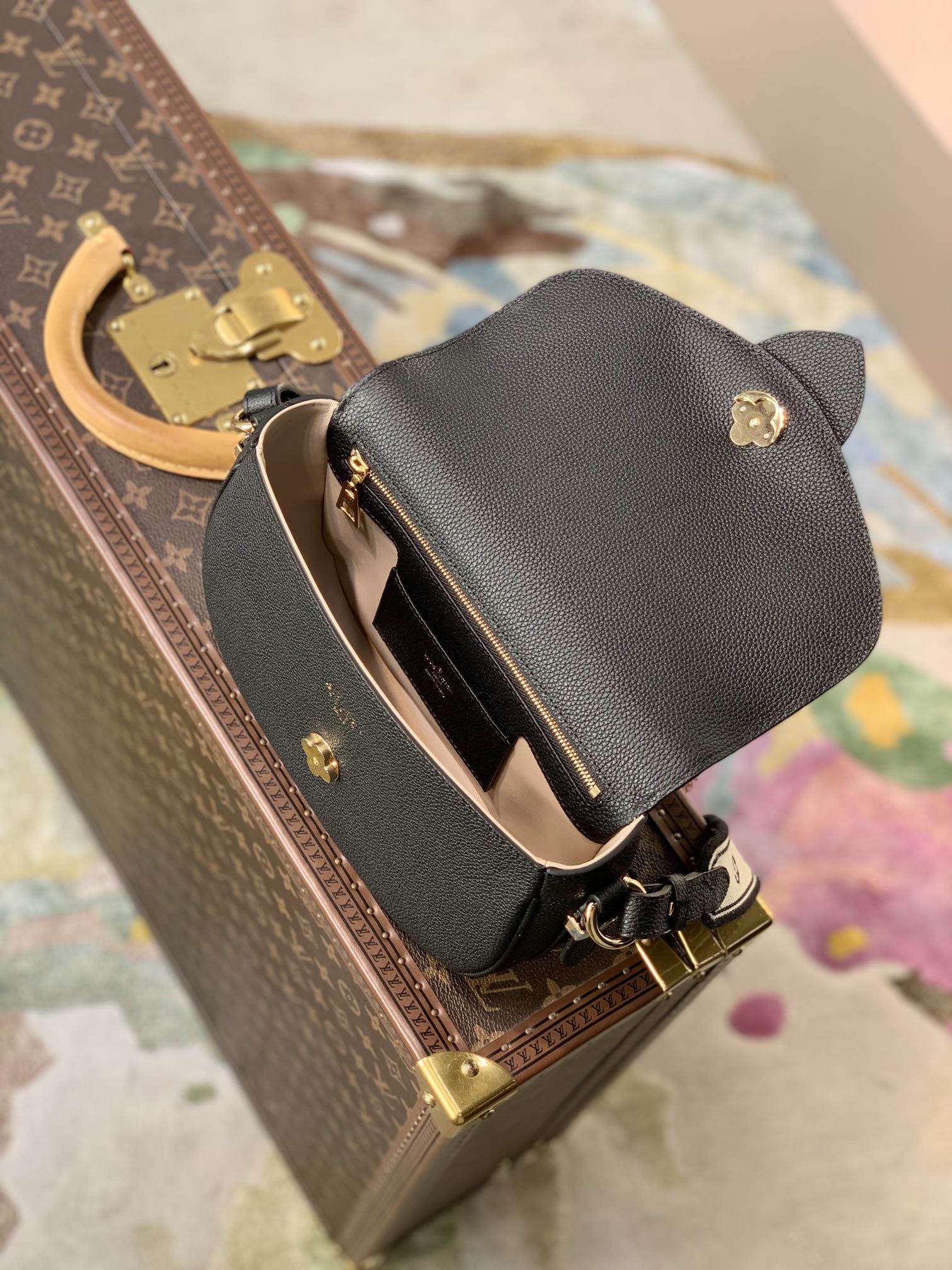 Louis Vuitton LV Pont 9 Soft 中号马鞍包 M58967黑色