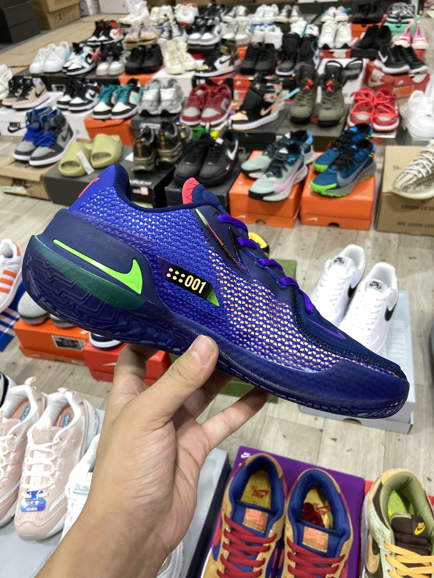 240 耐克Nike Air Zoom G.T.Cut男女篮球鞋 G.T. Cut专为力求在场上大展身手的篮球运动员打造助力CZ0175-400