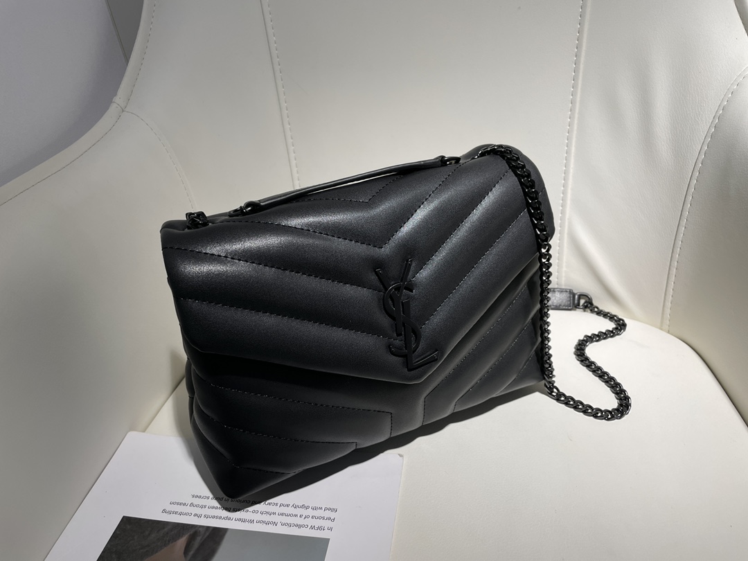 CHANEL 23s aged calfskin flap bag