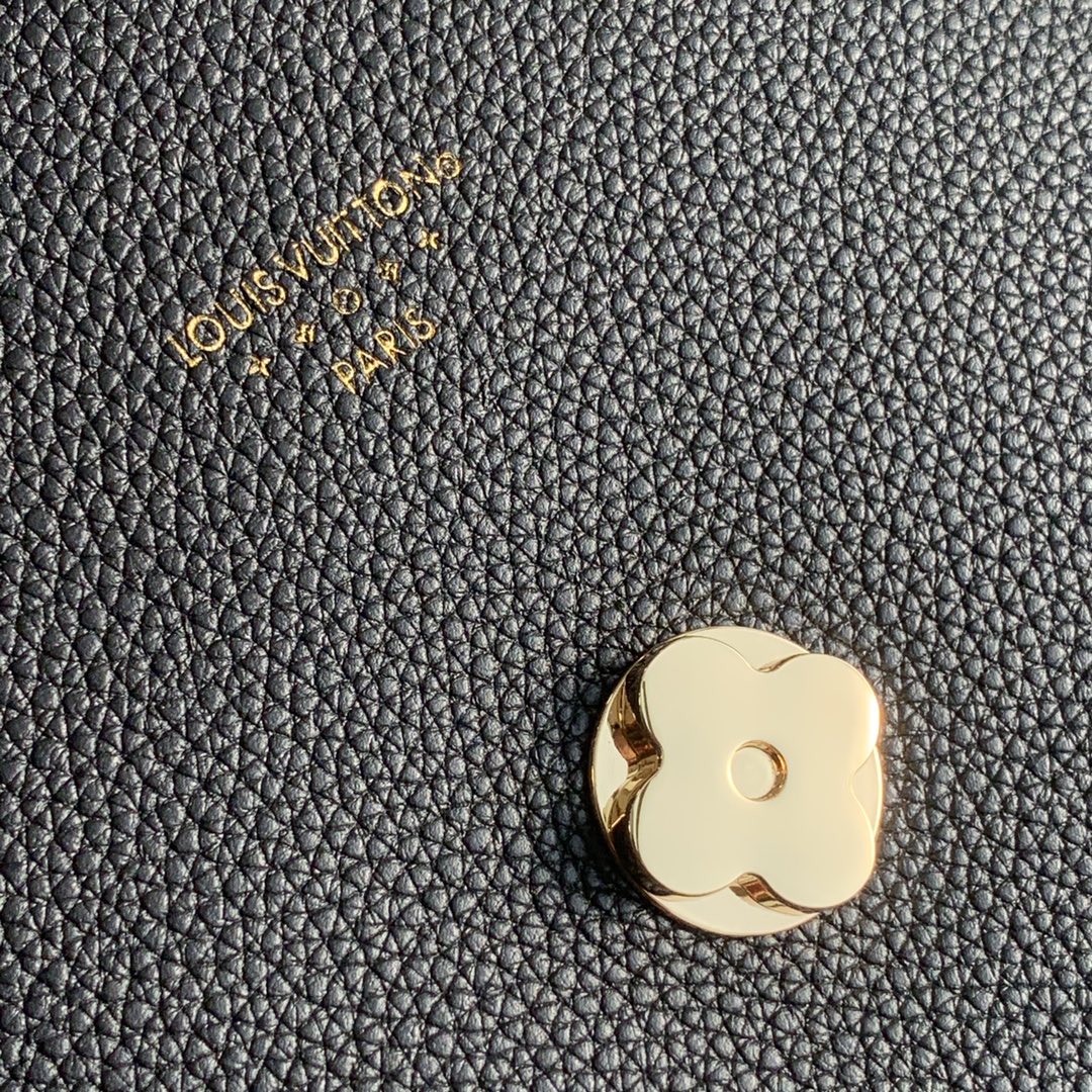 Louis Vuitton LV Pont 9 Soft 小号马鞍包 M58727黑色