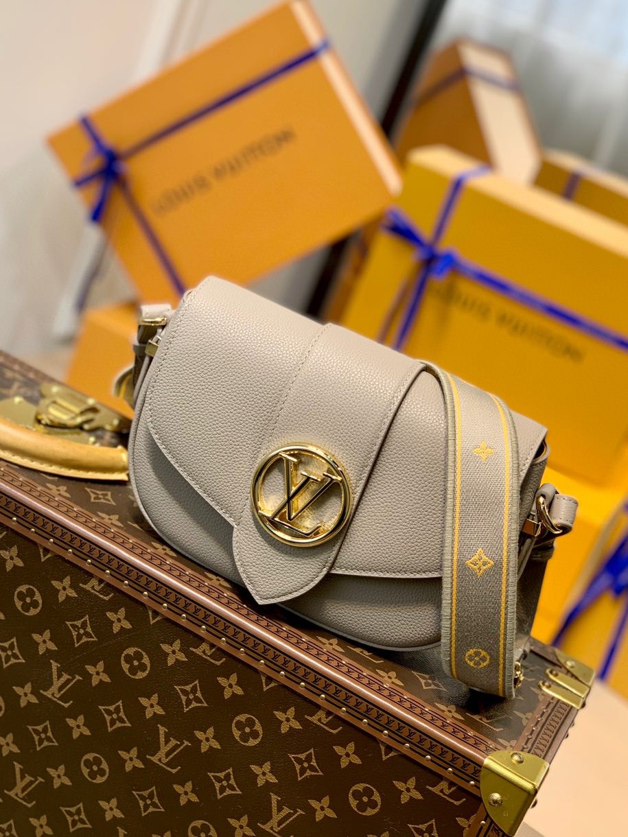Louis Vuitton LV Pont 9 Soft 小号马鞍包 M58728灰色