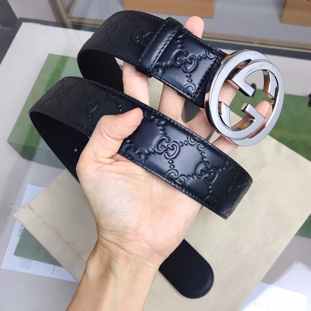 P Gucci 古奇 Blondie系列腰带 宽度:4.0CM 配饰不断为经典注入新意，焕新演绎品牌典藏