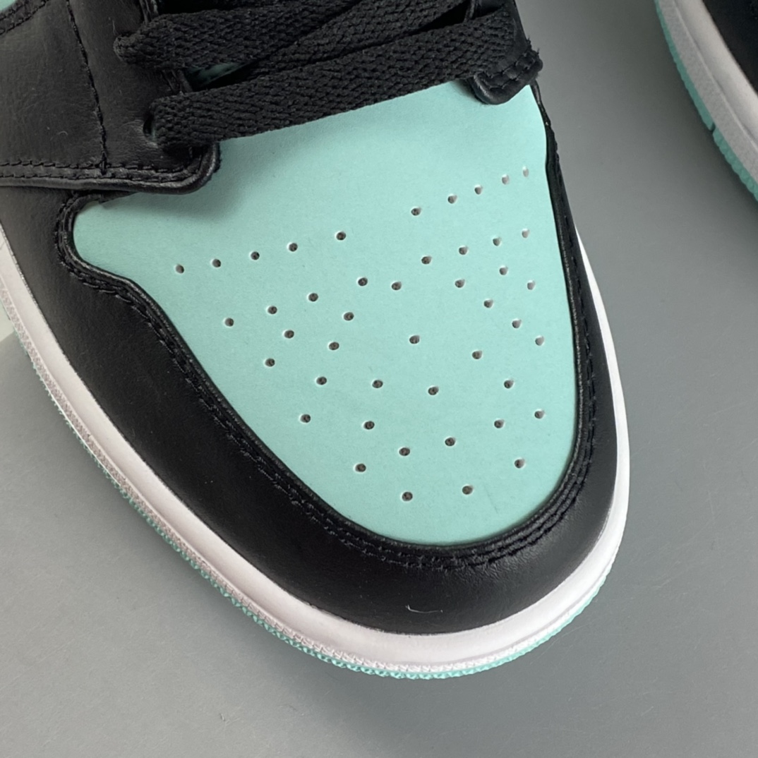 P240   Air Jordan 1 Low AJ1低帮时尚休闲板鞋 CK3022-301