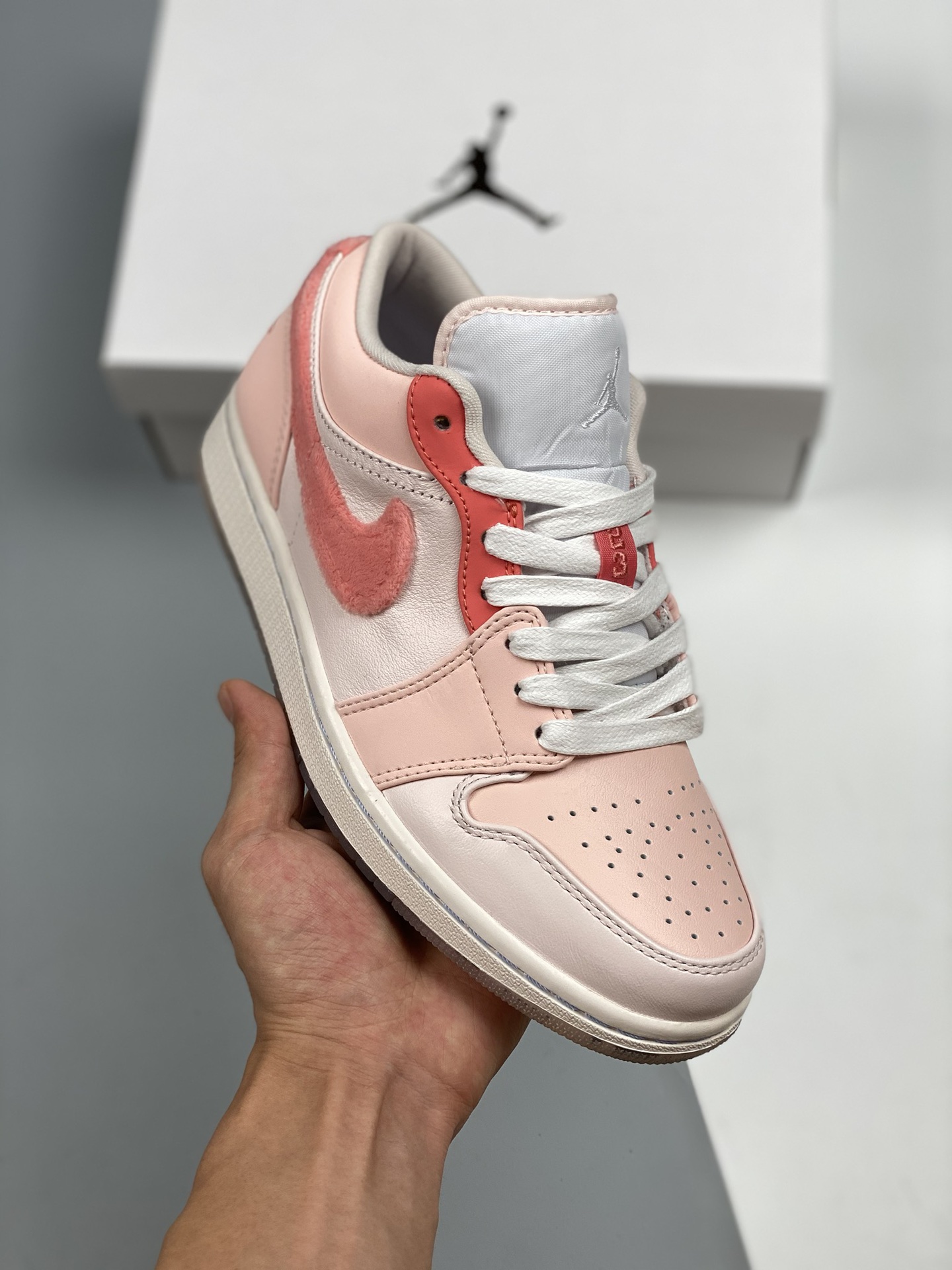 Versión verificable Air Jordan 1 Low gancho rosa suave, el mejor de caña baja en el mercado, calidad tope! La única ver…