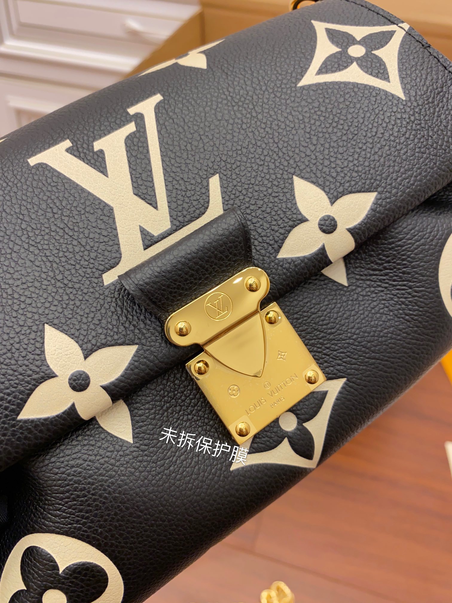 独家首发型号M45859特级加强版品质提升.专柜同步电子芯片内码礼品袋保护纸铜版电子标签合格证皮料是正品