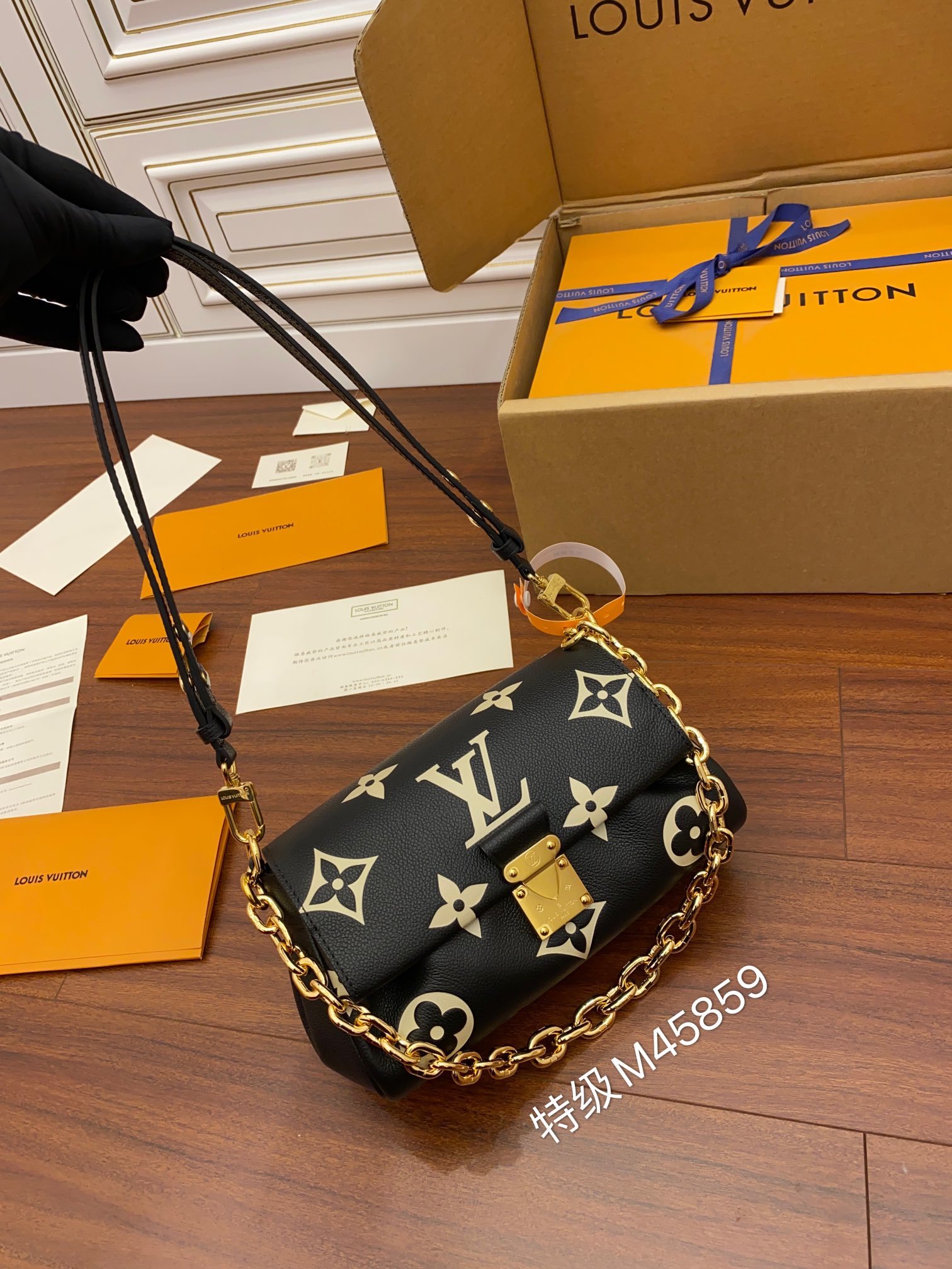 独家首发型号M45859特级加强版品质提升.专柜同步电子芯片内码礼品袋保护纸铜版电子标签合格证皮料是正品