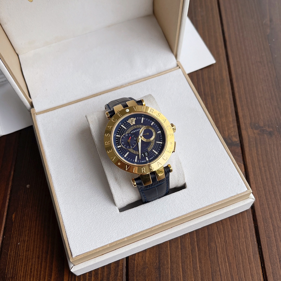 Часы Versace