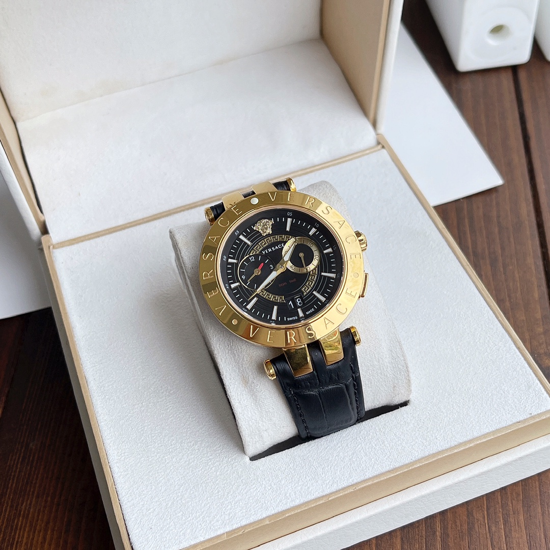 Часы Versace