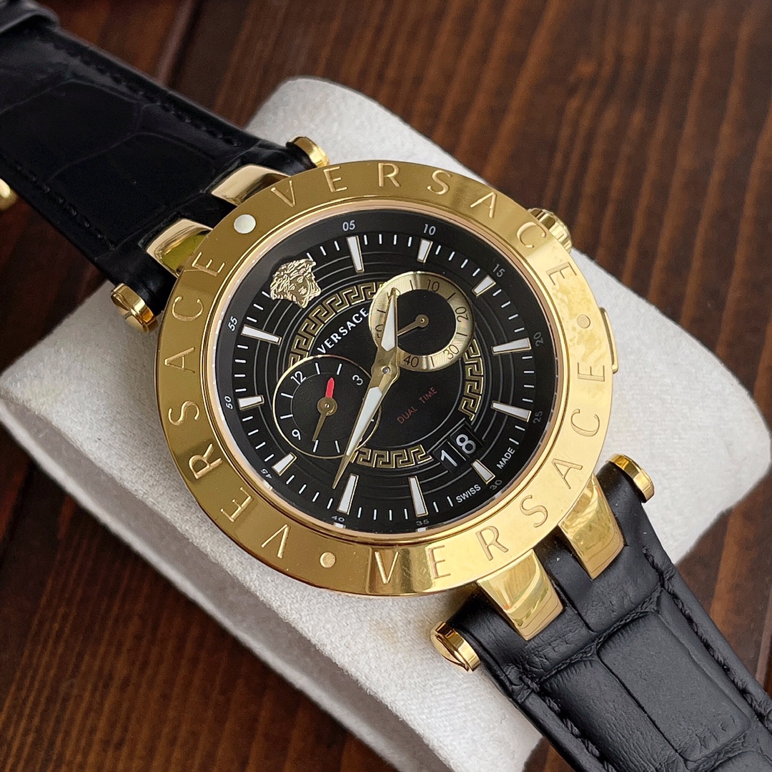 Часы Versace