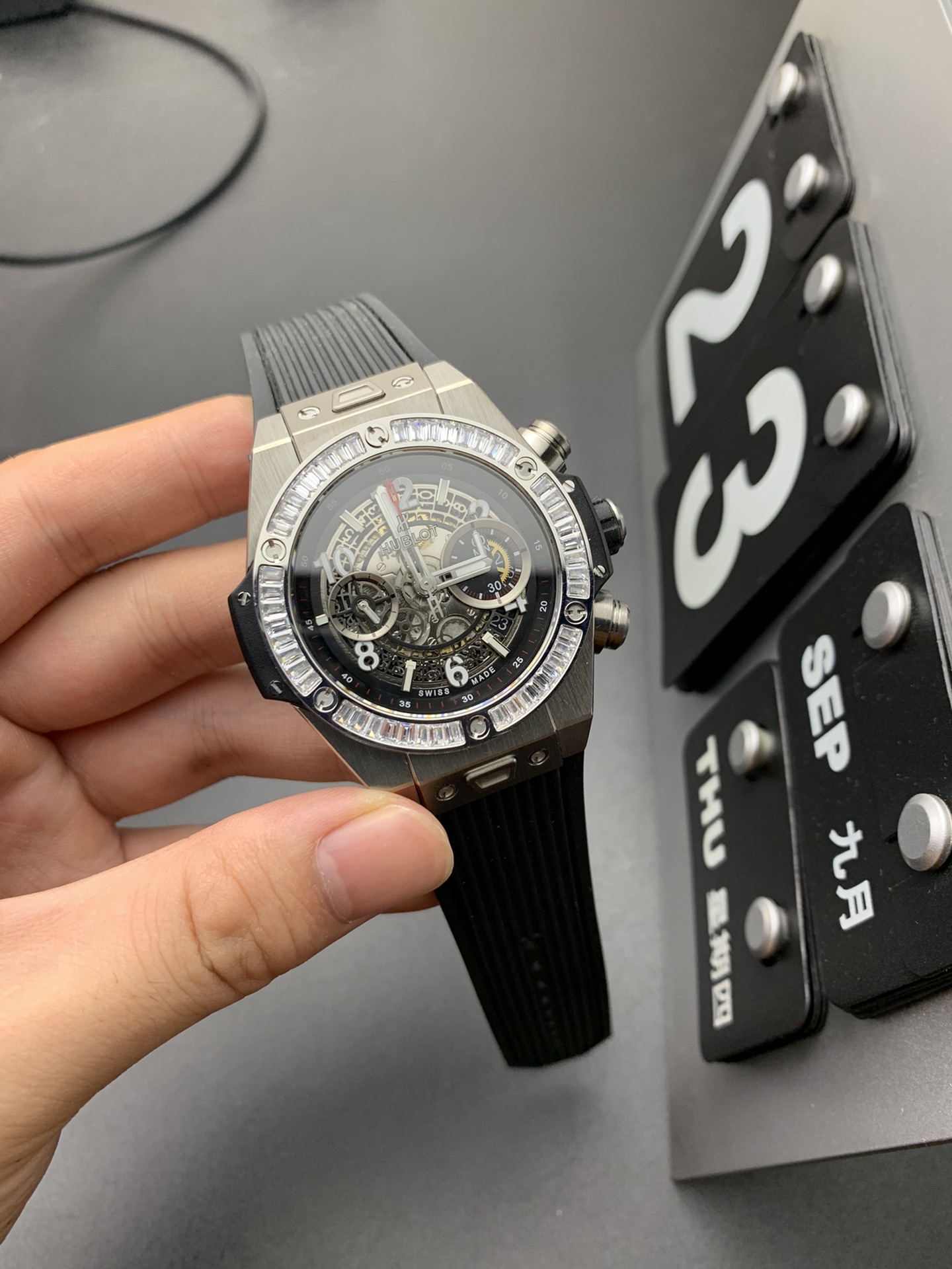 Hublot HB 钻圈大爆炸