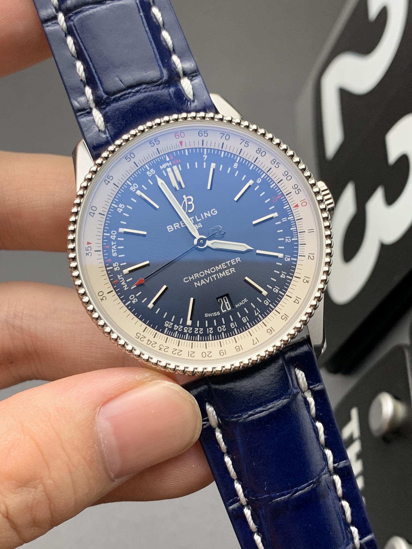 Breitling V7 百年灵航空计时