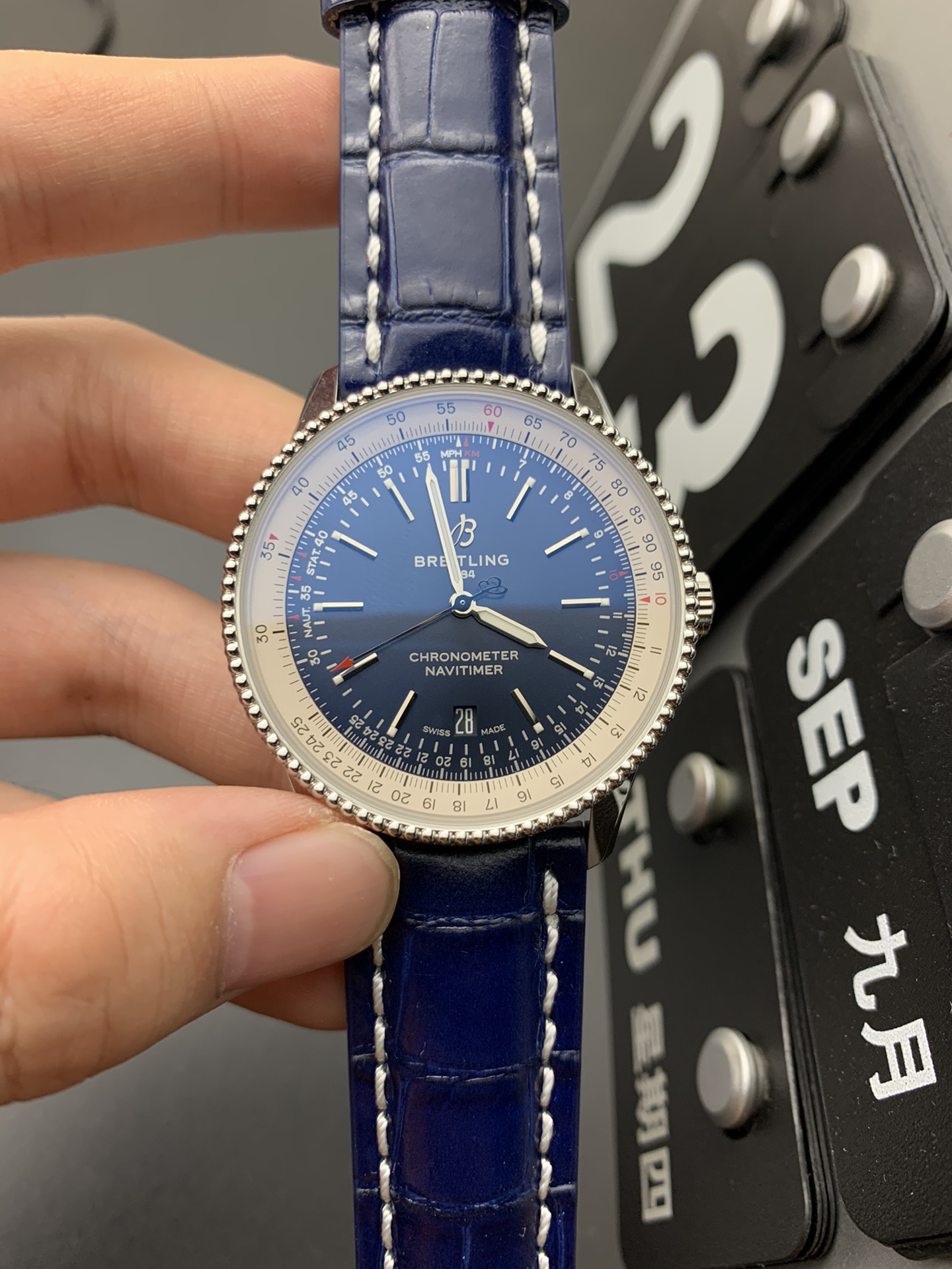 Breitling V7 百年灵航空计时
