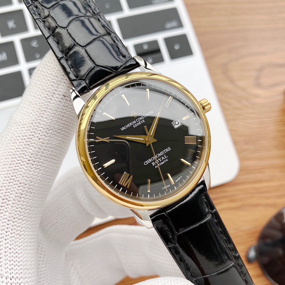 -白壳560金580钢带加20
💫💫实物拍摄
品牌：江诗丹顿 -Vacheron Constantin  2024新款 ，简约大气，
类型：[酷]男士腕表
表壳：316精钢
表带：进口真牛皮/316精钢
机芯：西铁城8215全自动机械机芯
玻璃：高级3D立体锅盖镜面
尺寸：直径40mm，厚度12.5mm