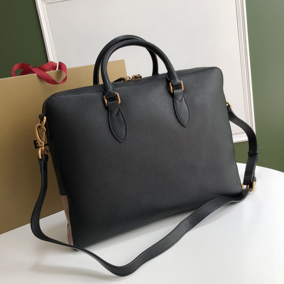 Briefcase photo 1