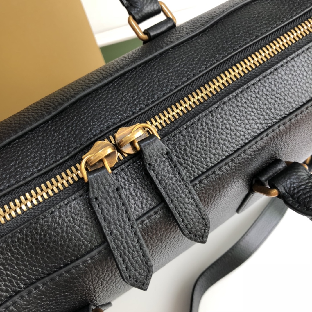 Briefcase photo 5